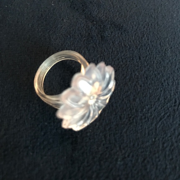 FREE GIFT with purchase: Color Changing Ring!!! - Picture 5 of 6